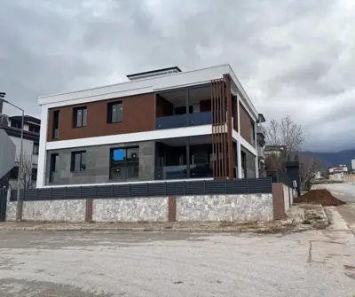 DENİZLİ'NİN EN PRESTİJLİ BÖLGESİNDE MODERN TASARIMLI MÜSTAKİL VİLLA