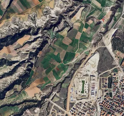 Denizli, Saruhan, Arsa