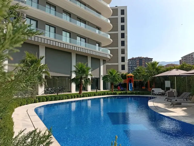 HAVUZLU LÜKS KONSEPT DAİRE — fotoğraf 8