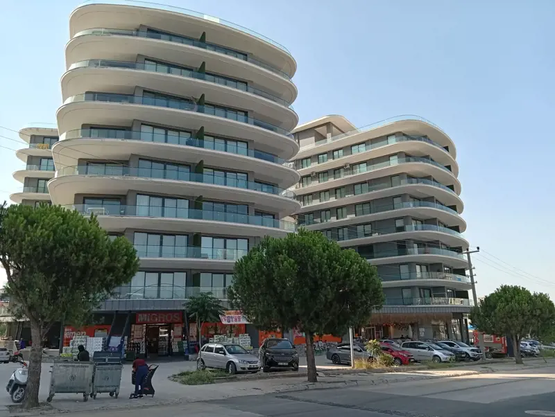 HAVUZLU LÜKS KONSEPT DAİRE — fotoğraf 2