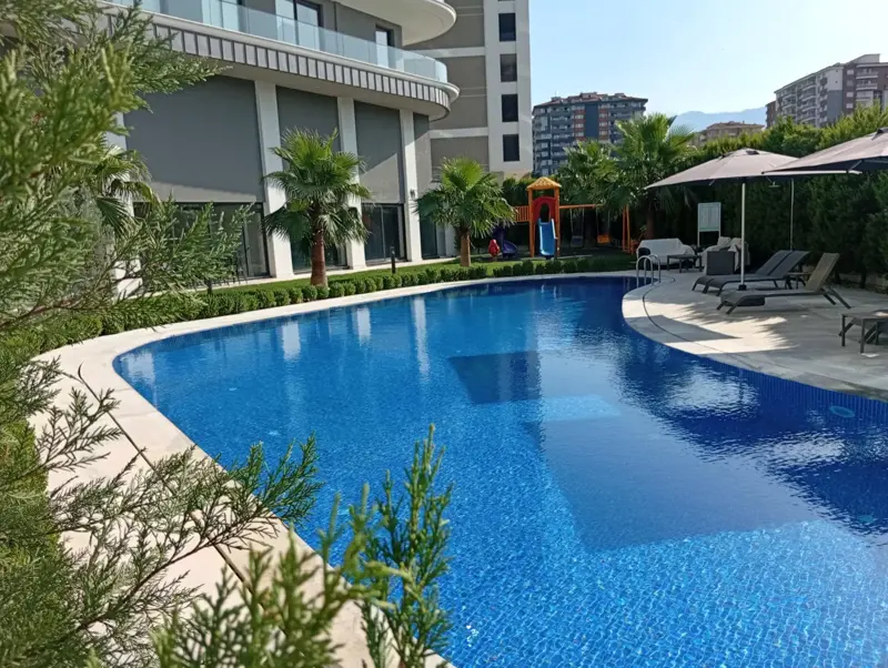 HAVUZLU LÜKS KONSEPT DAİRE — fotoğraf 9
