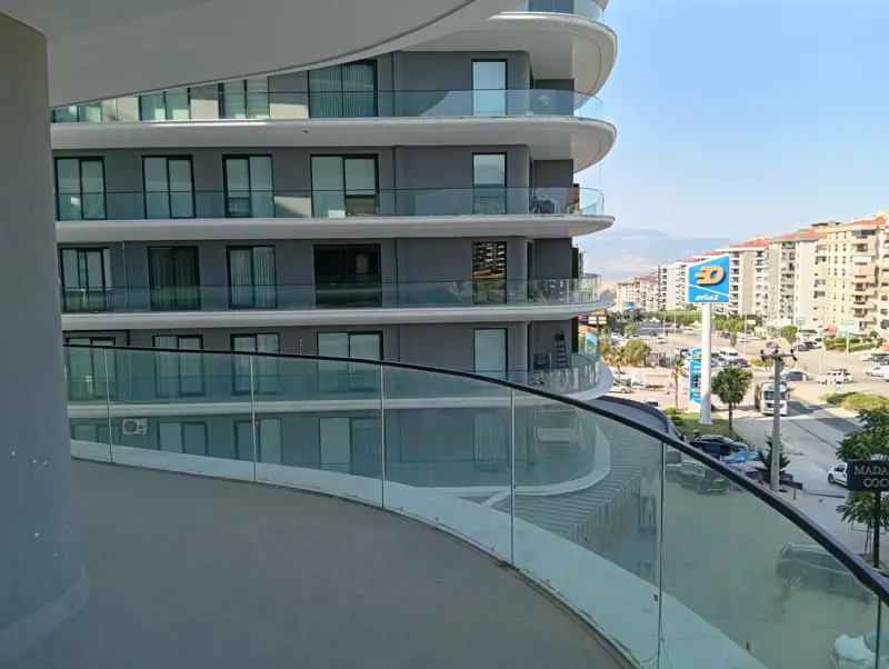 HAVUZLU LÜKS KONSEPT DAİRE — fotoğraf 13